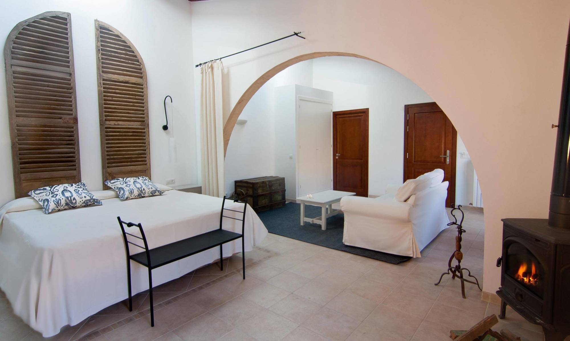 Algaida Suites By Eurotels Ngoại thất bức ảnh